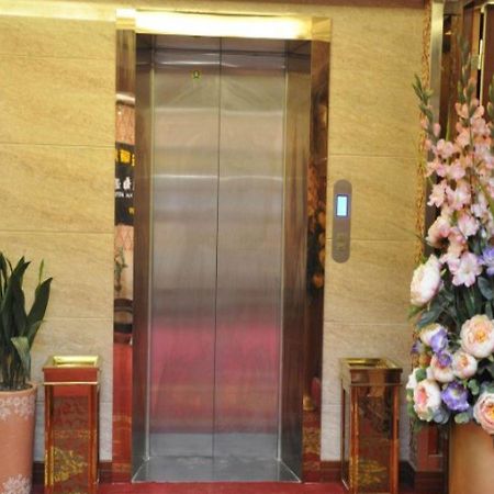 Nanjing Lukou Qiudu Hotel Buitenkant foto
